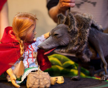 REVIEW: RED RIDING HOOD @ REX